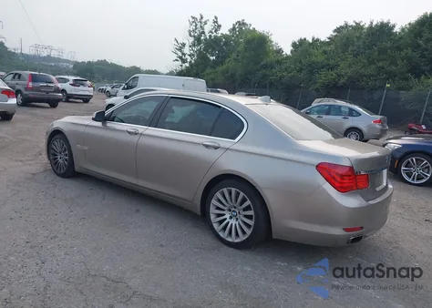 2012 BMW 750Li из США, поврежденный, VIN WBAKB8C55CC965123